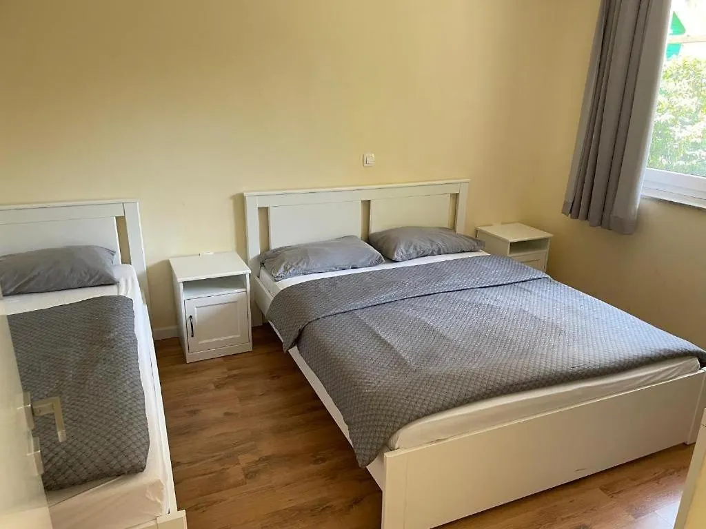 R41 - Tivoli Groundfloor Apartment Ljubljana 3*,