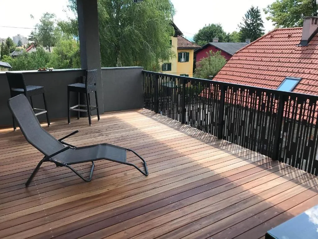 R41 - Tivoli Groundfloor Apartment Ljubljana