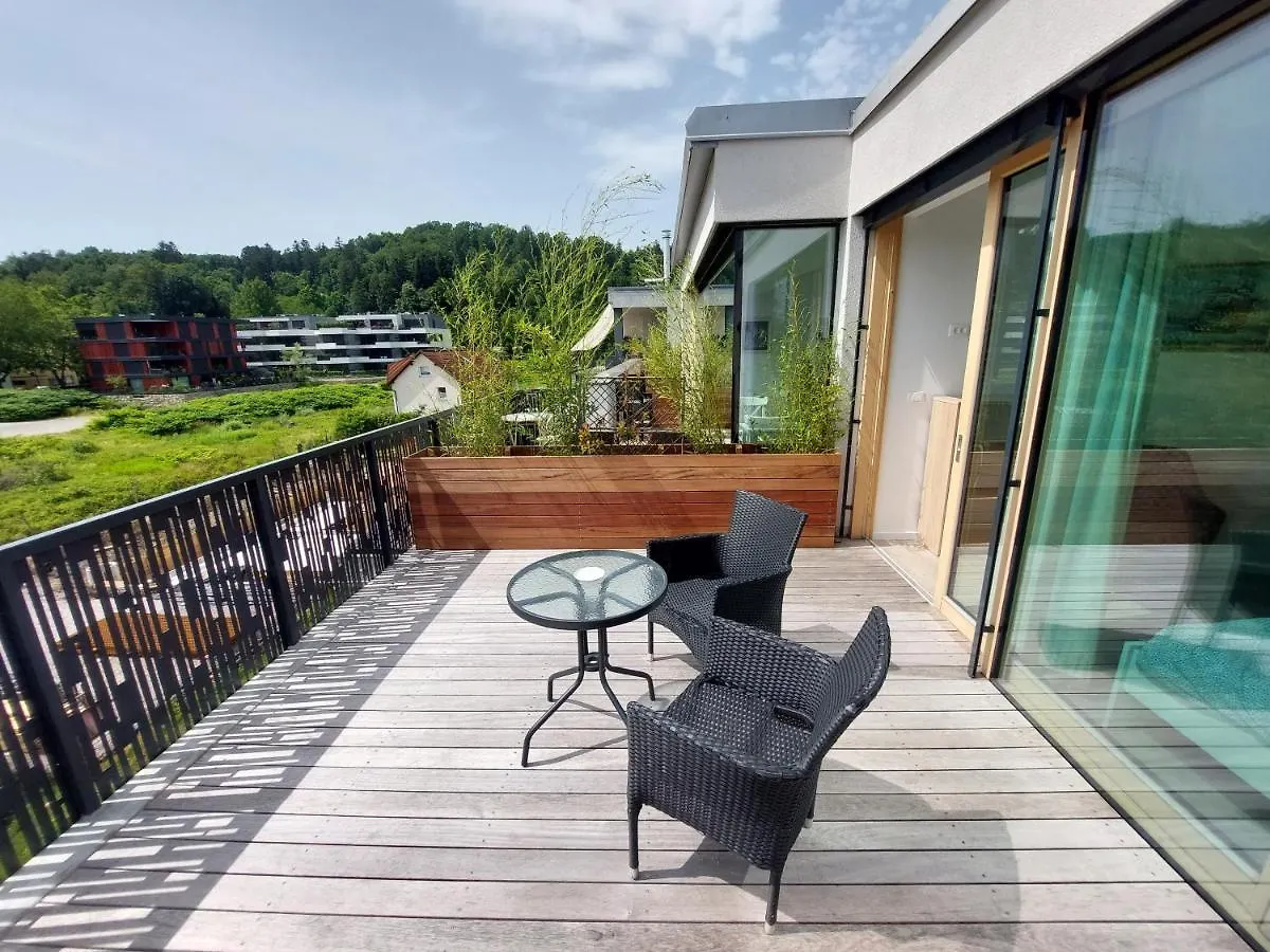 R41 - Tivoli Groundfloor Apartment Gostinjska kuća Ljubljana